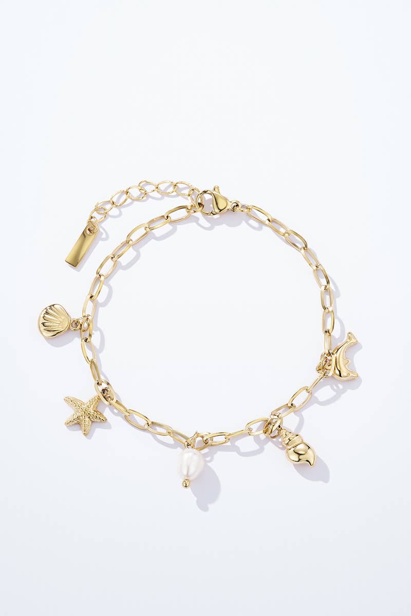 Bracelets doré avec breloques