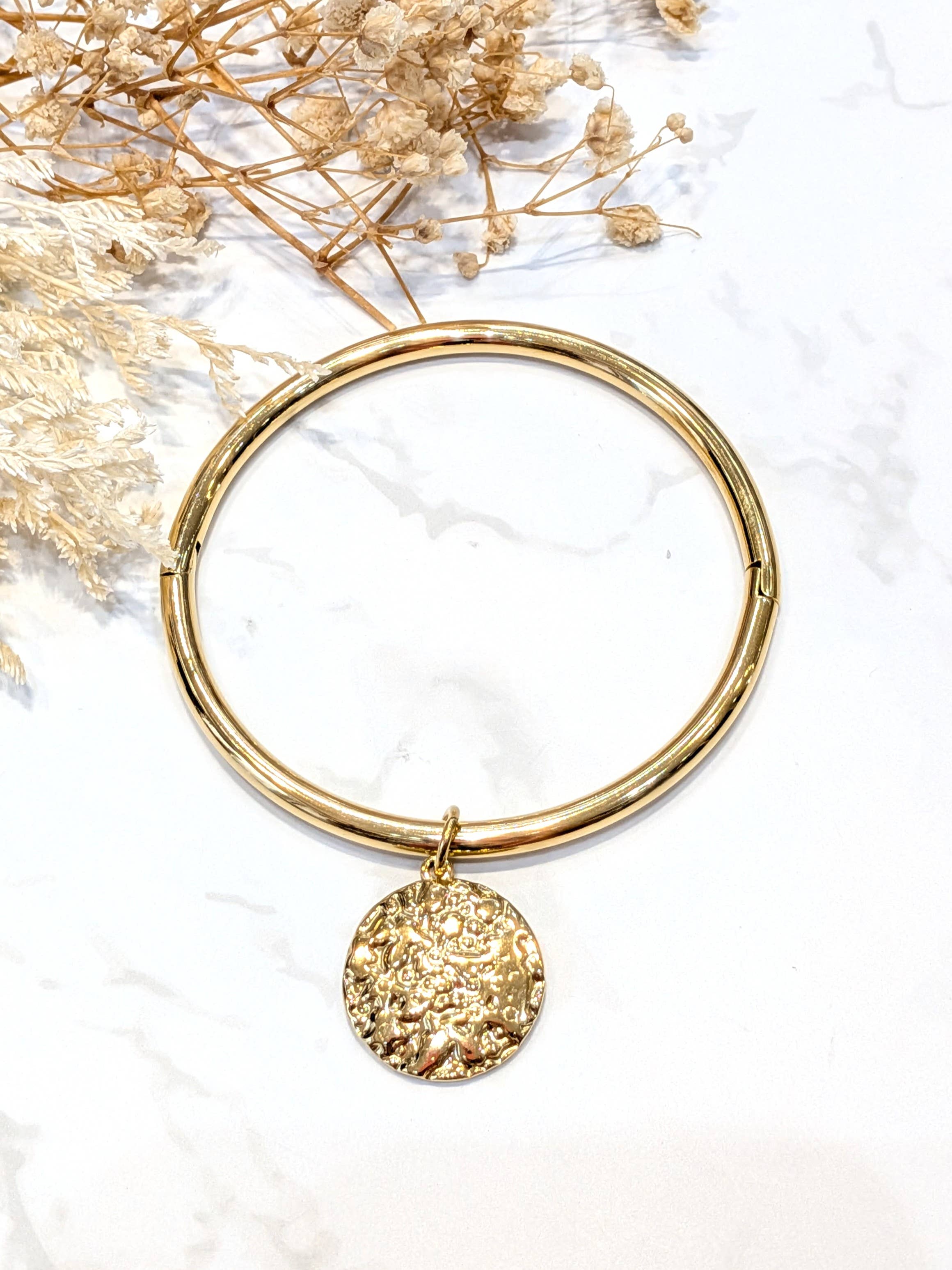 Bracelet jonc à breloque