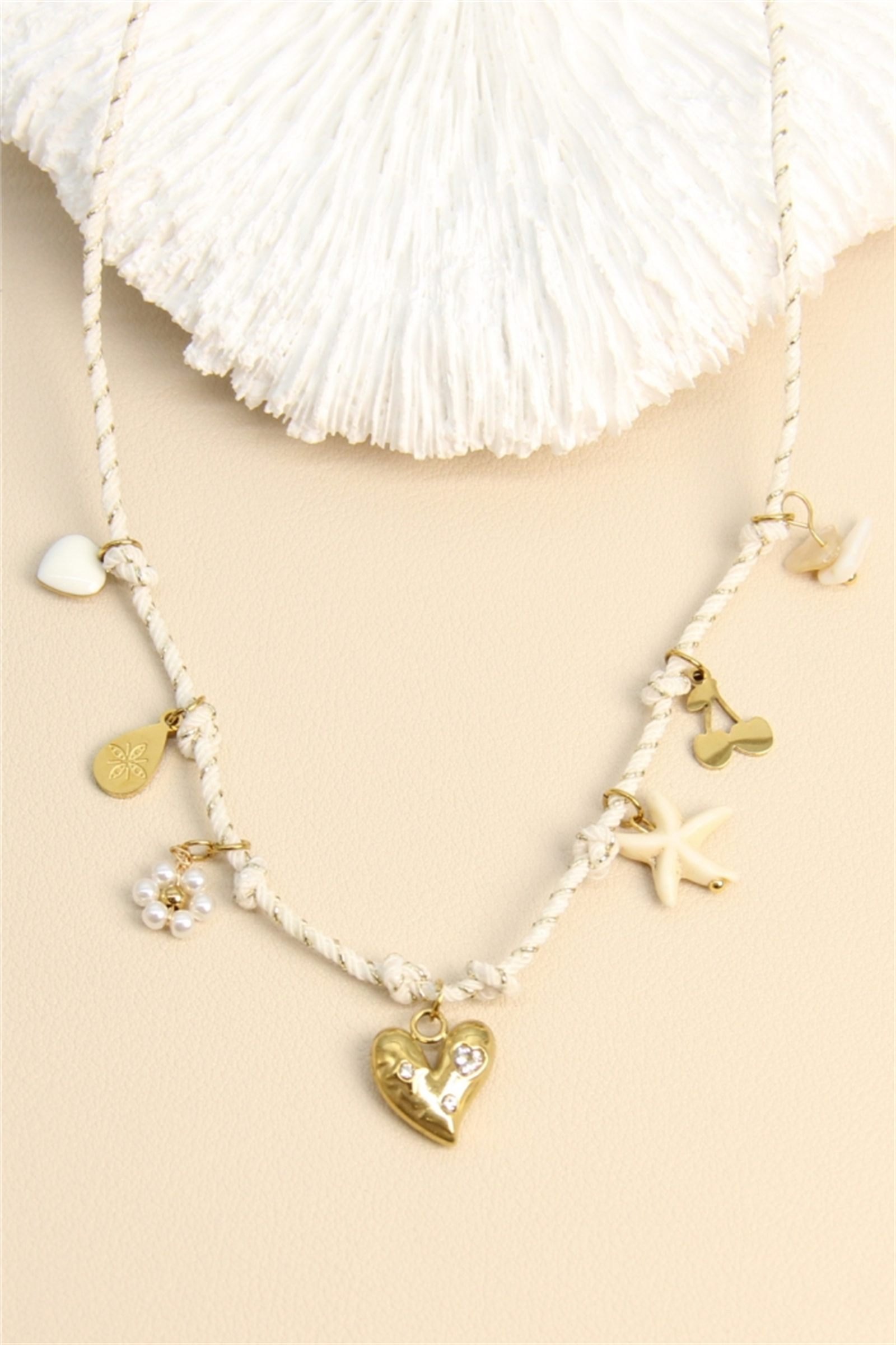 Collier Corde Avec Pampilles Cœur Doré Et Charms Marins