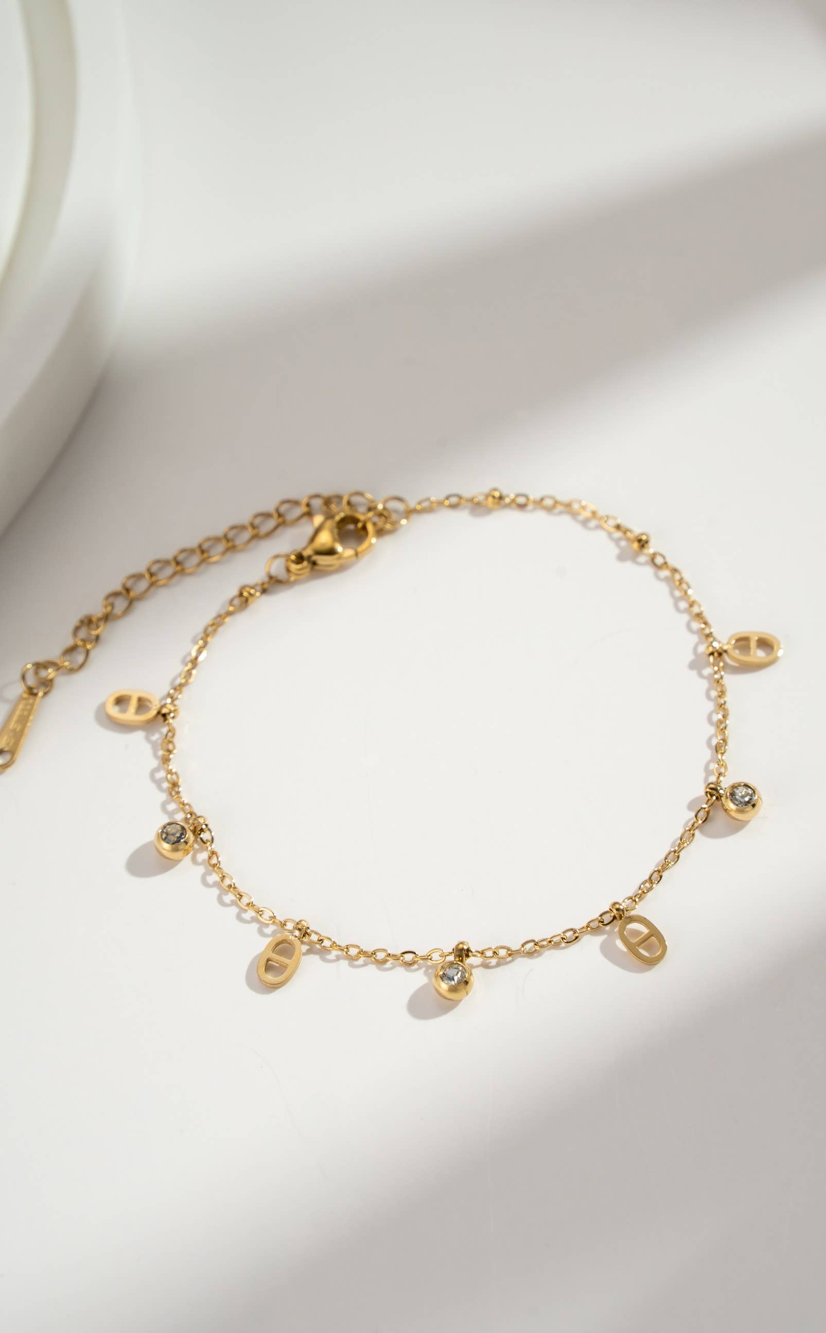 Bracelet charms mailles marine doré