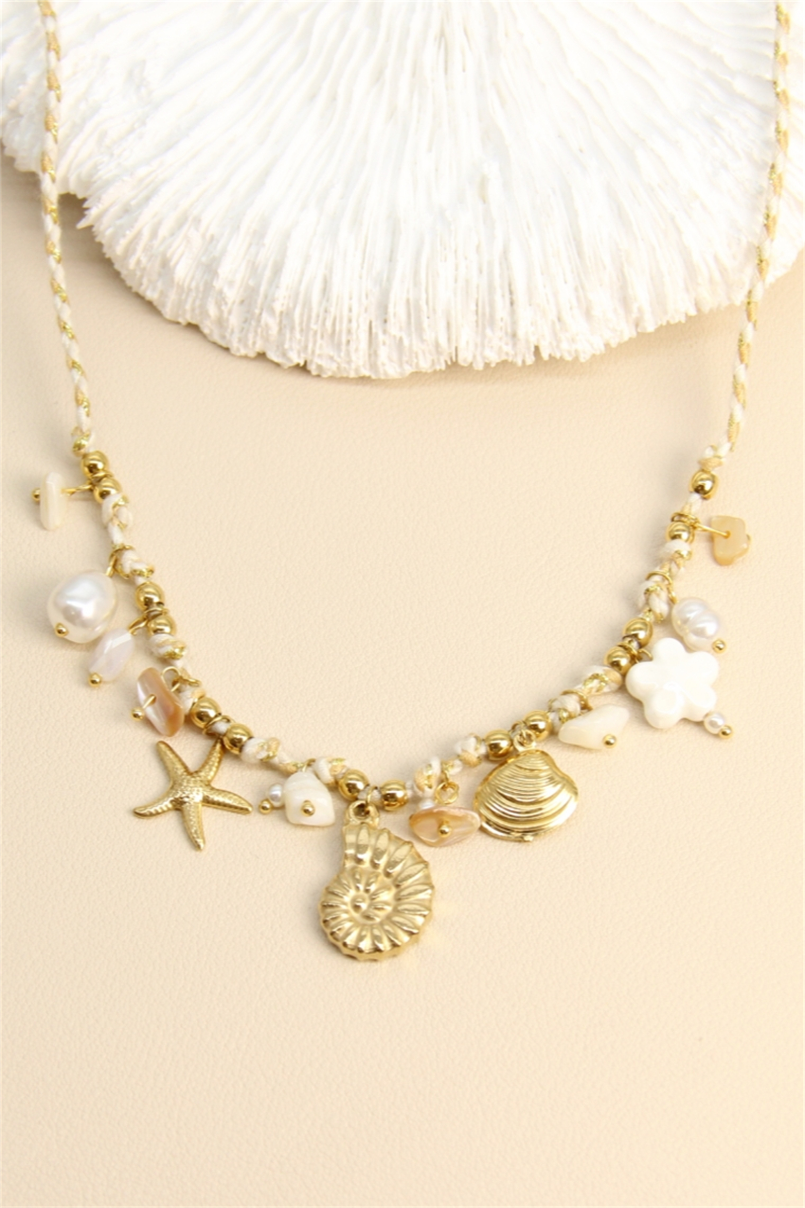 Collier « Elise », Coquillage écru
