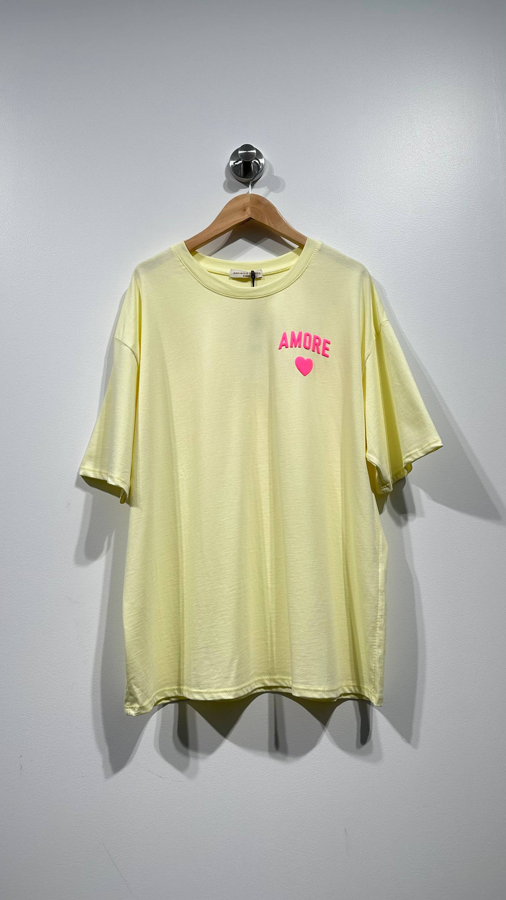 T-shirt "AMORE" graphic print: Orange / TU