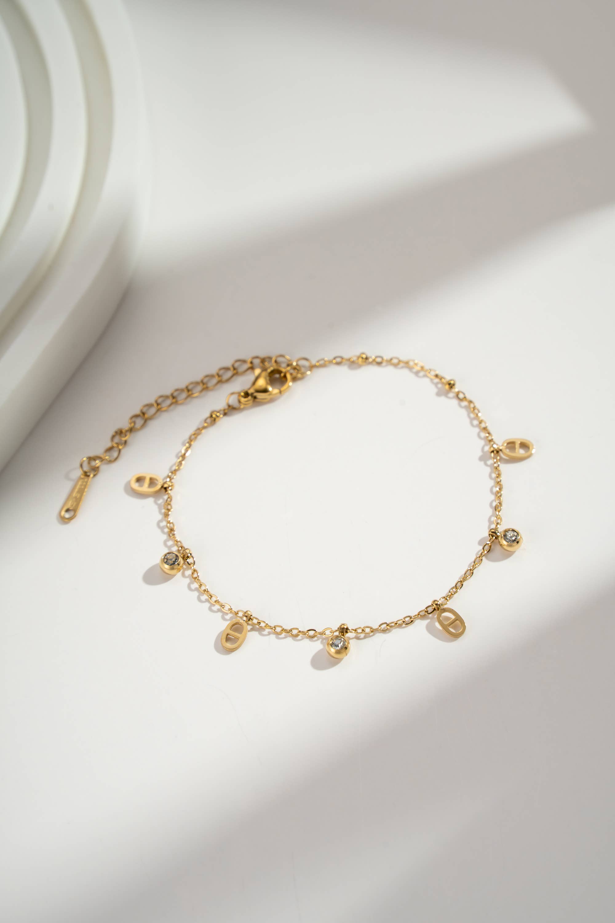 Bracelet charms mailles marine doré
